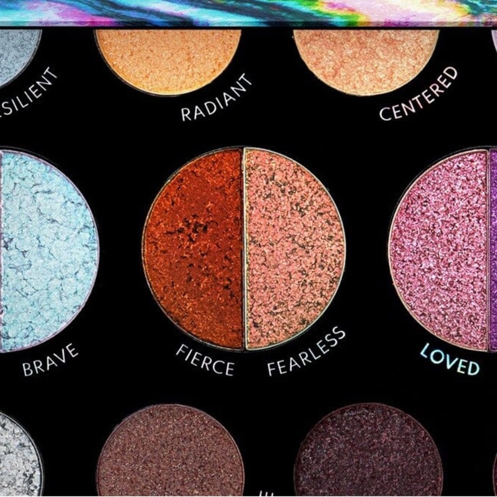 Danessa Myricks Lightwork Volume V Palette’s I Am Fearless Single Eyeshadow - Picture 11 of 11